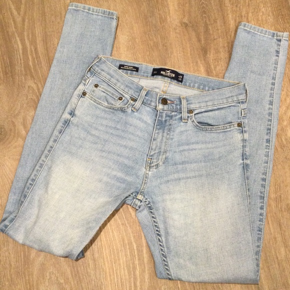Hollister Other - Hollister Super Skinny light wash jeans 29 x 32